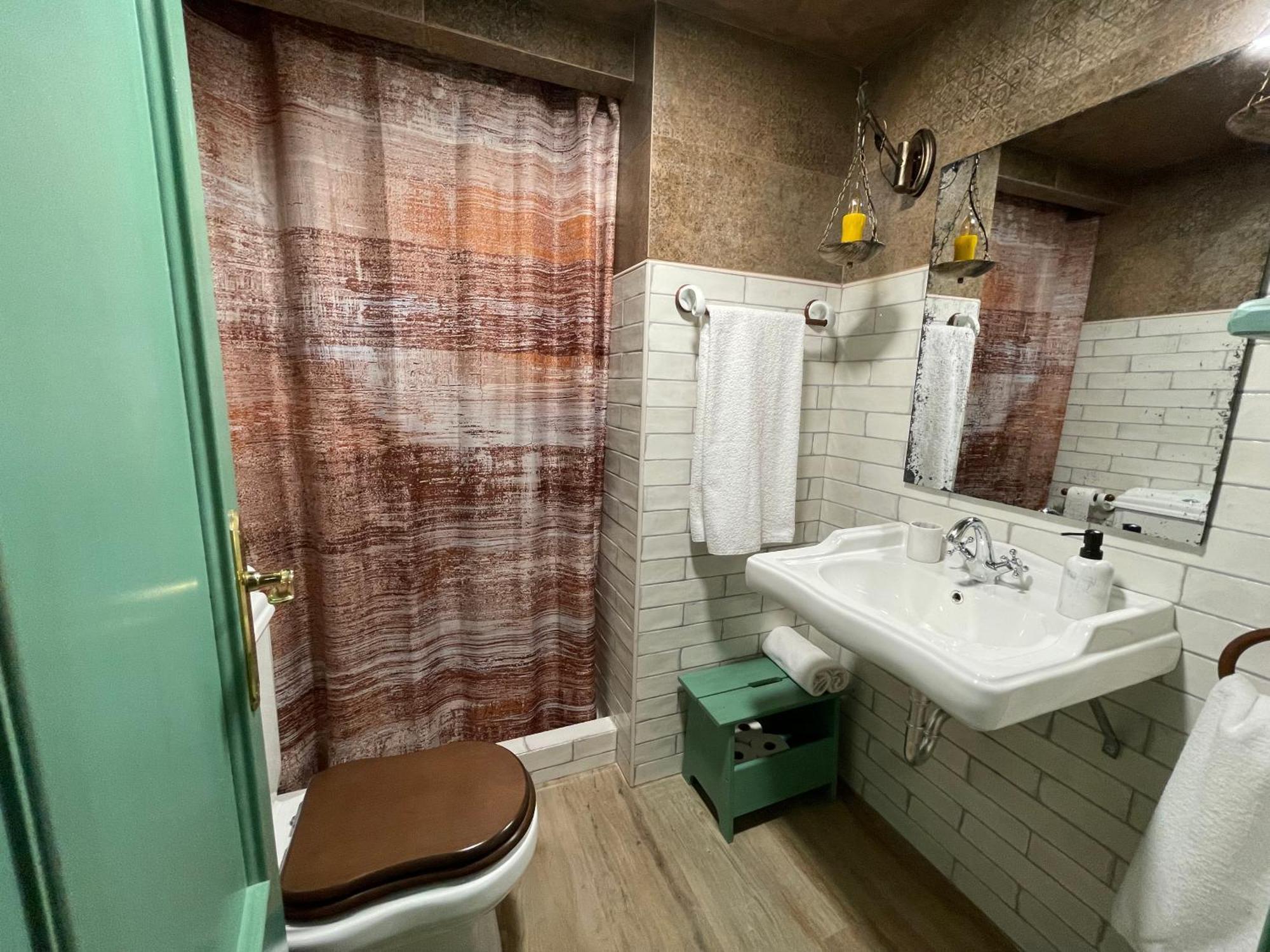 Apartamento Tematico "The Magic" Biescas  Exterior photo